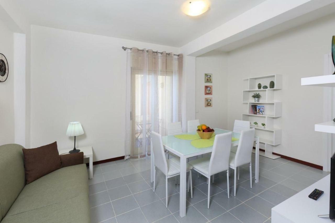 Il Cavalluccio Marino Apartment Санта Тереза ди Рива Екстериор снимка